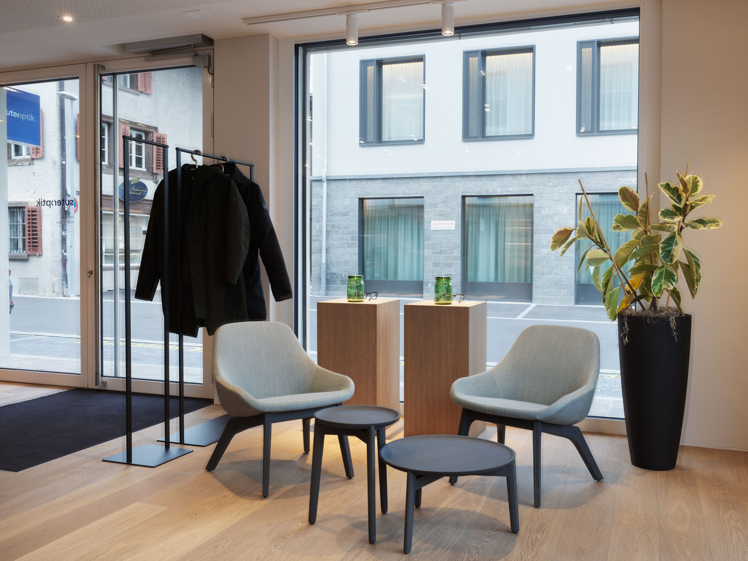 objekt13_innenarchitektur_innenarchitekt_interiordesign_architektur_umbau_desgin_EFH_wellness_bueroplanung_restaurant_hotel_optiker_reetail_store_20