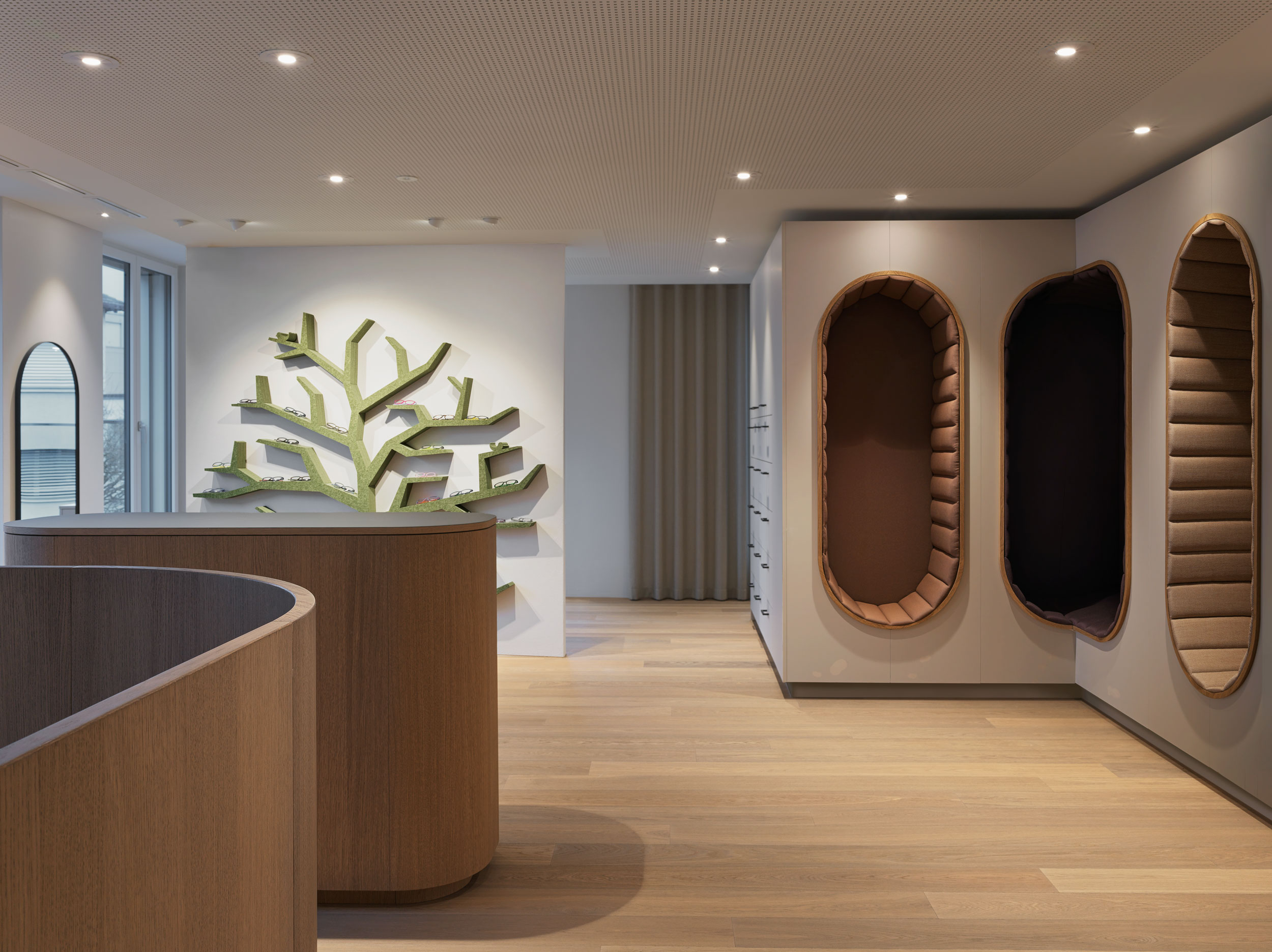 objekt13_innenarchitektur_innenarchitekt_interiordesign_architektur_umbau_desgin_EFH_wellness_bueroplanung_restaurant_hotel_optiker_reetail_store_20