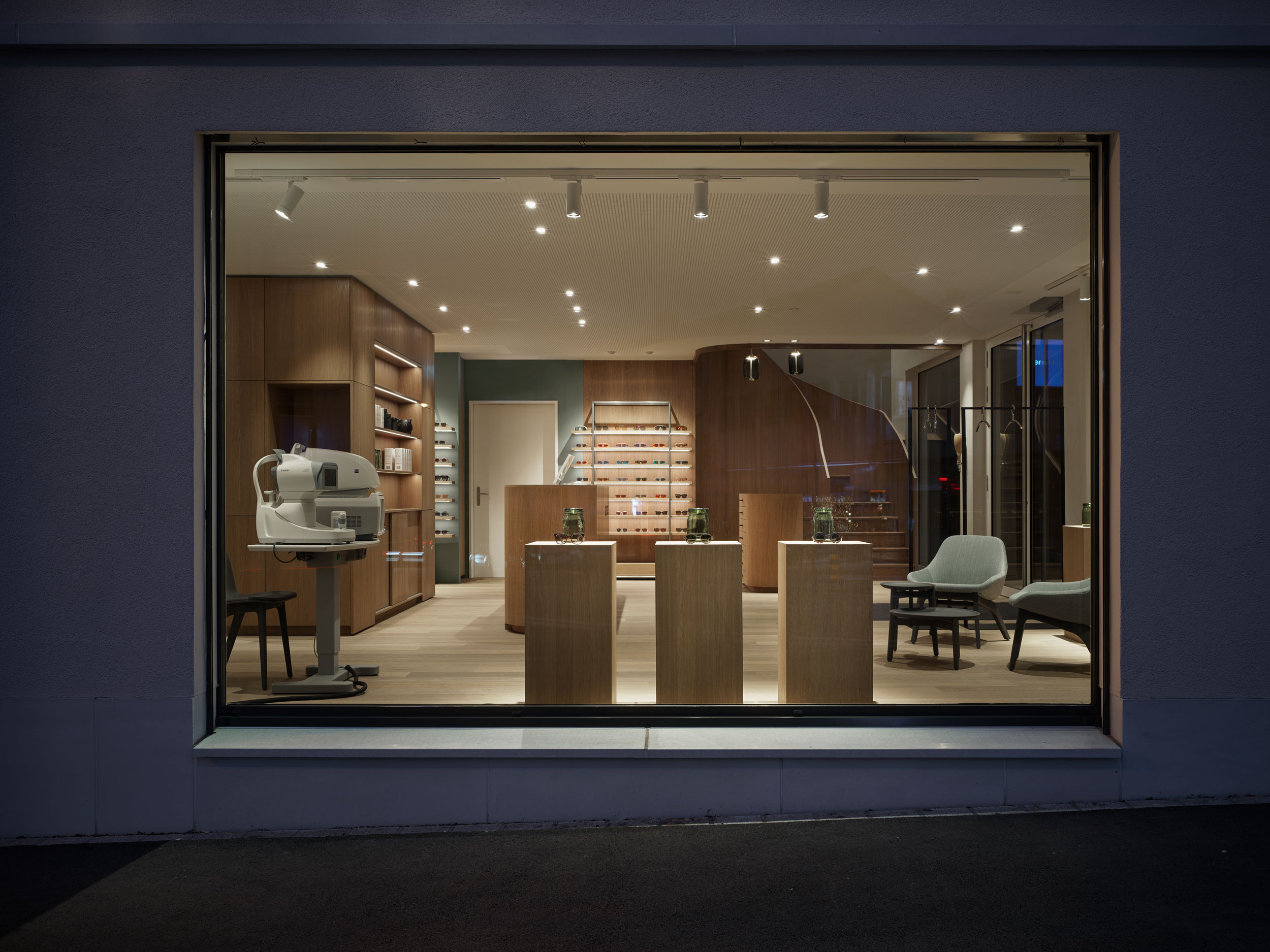 objekt13_innenarchitektur_innenarchitekt_interiordesign_architektur_umbau_desgin_EFH_wellness_bueroplanung_restaurant_hotel_optiker_reetail_store_20