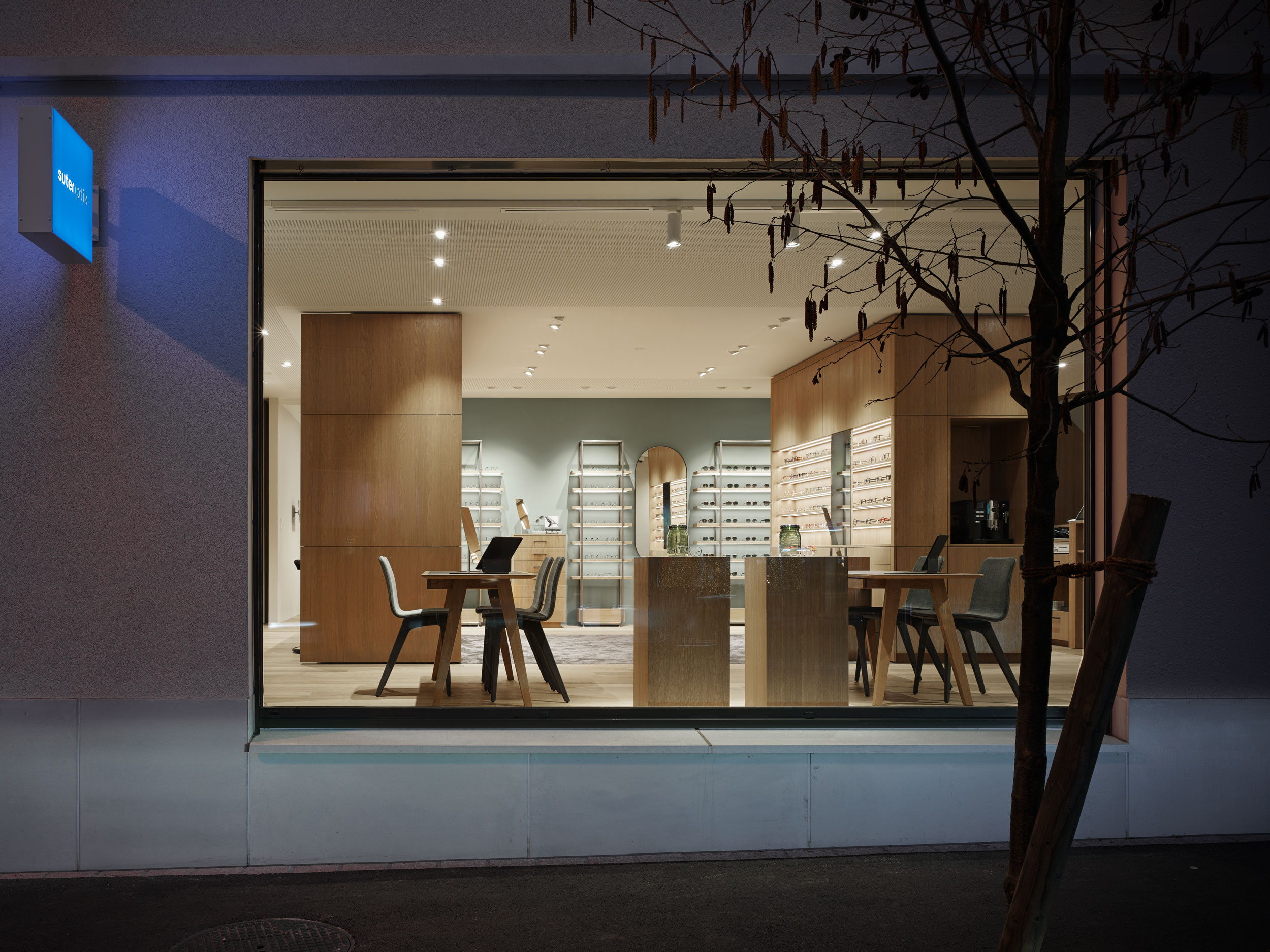 objekt13_innenarchitektur_innenarchitekt_interiordesign_architektur_umbau_desgin_EFH_wellness_bueroplanung_restaurant_hotel_optiker_reetail_store_20